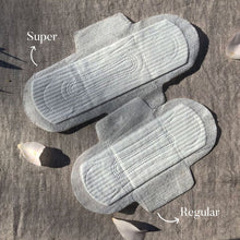 Carica l'immagine nel visualizzatore di Gallery, Assorbenti con Ali - Regular (14 pz)